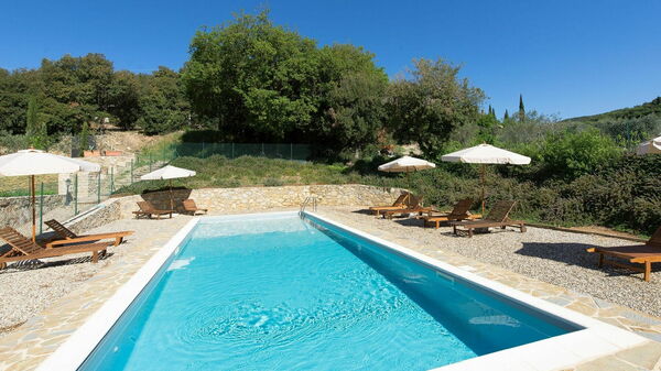 Casa Minuccia: Exteriör, slå samman, Utomhus