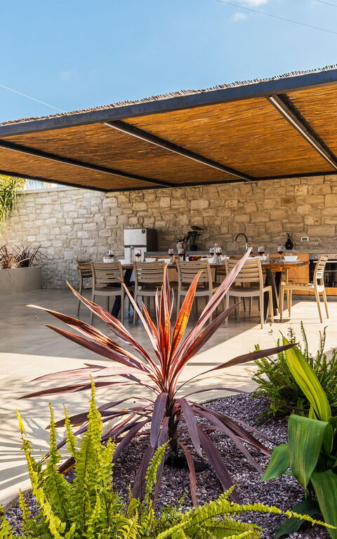 Villa Serenity: Balkong / terrass / uteplats, Trädgård, Utomhus