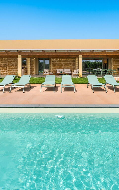 Villa Cavalè: Exteriör, slå samman, Utomhus