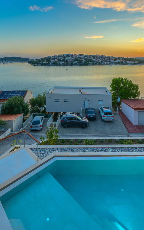 Villa Allina: Exteriör, slå samman, Utomhus, Visningar