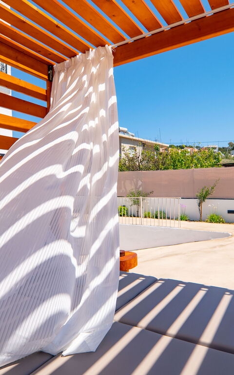 Christianna Apartments: Utomhus