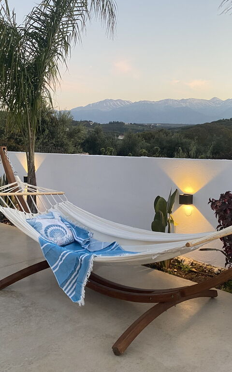 Christianna Apartments: Utomhus