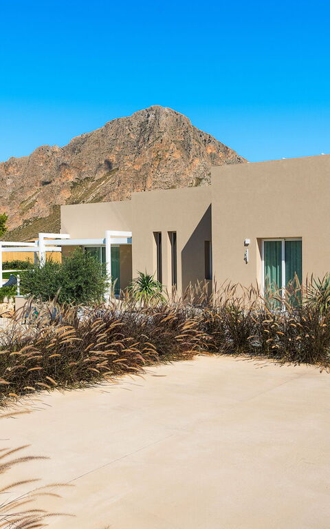 Villa Castalia: Exteriör, Utomhus