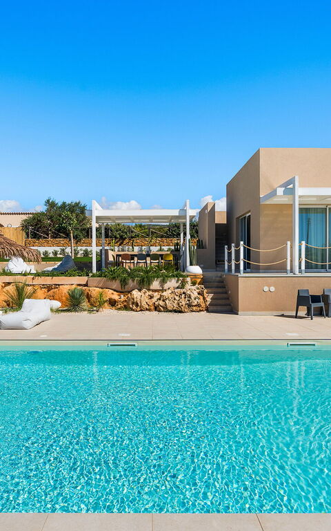 Villa Castalia: Exteriör, slå samman, Utomhus