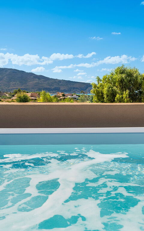 Villa Castalia: badkar, Exteriör, Utomhus, Visningar