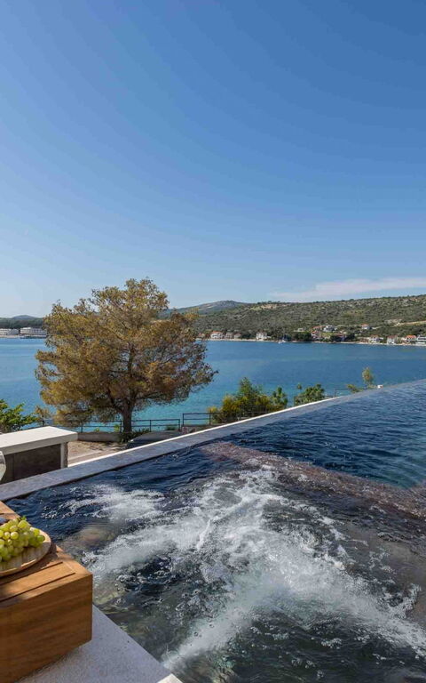 Villa Olive Vista 1: Exteriör, slå samman, Utomhus, Visningar