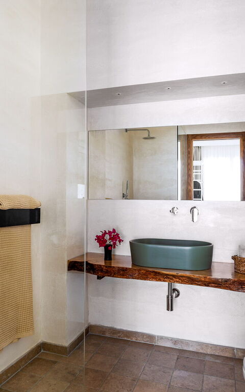 Villa Erakle: Badrum