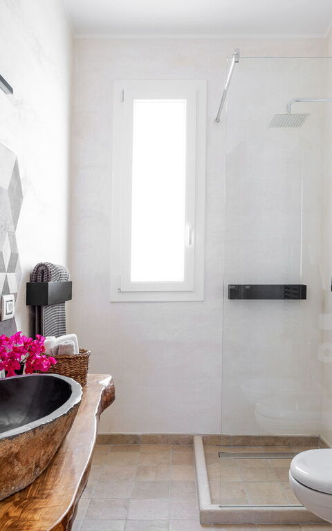 Villa Erakle: Badrum