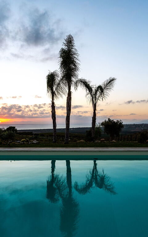 Villa Erakle: Exteriör, slå samman, Utomhus, Visningar