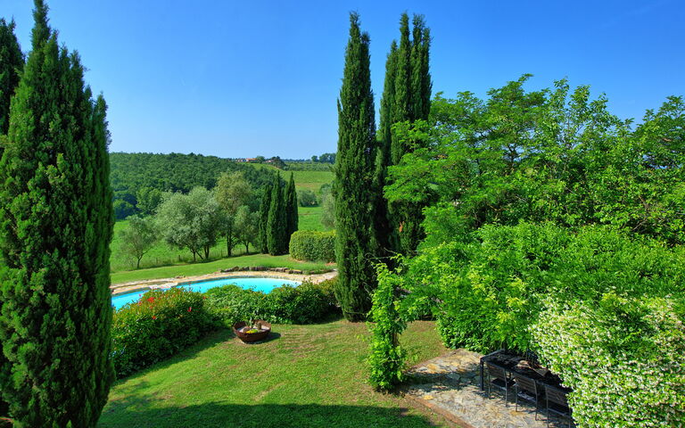 Casale Delle Mele: Trädgård, Utomhus