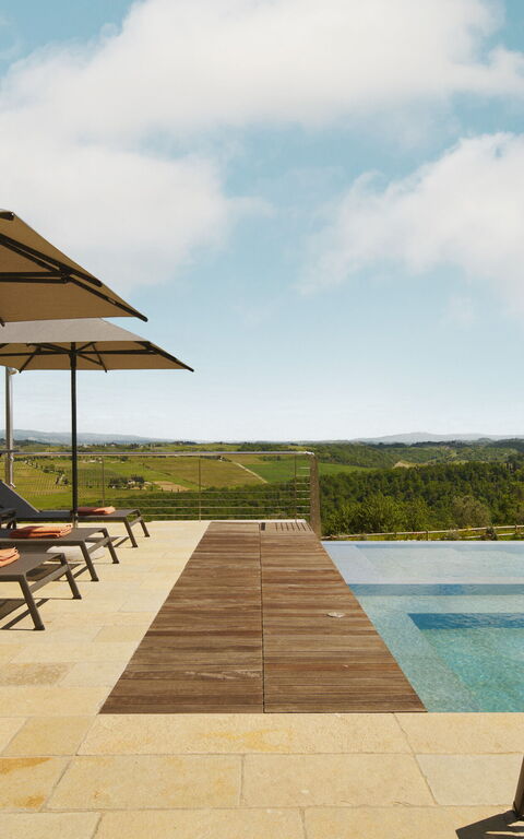 Villa Elmi: Exteriör, slå samman, Utomhus, Visningar