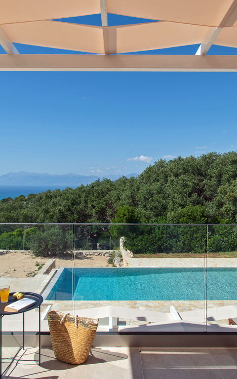 Villa Sunset: slå samman, Utomhus, Visningar