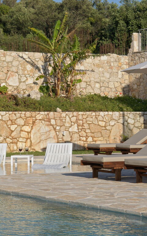 Villa Sunset: slå samman, Utomhus