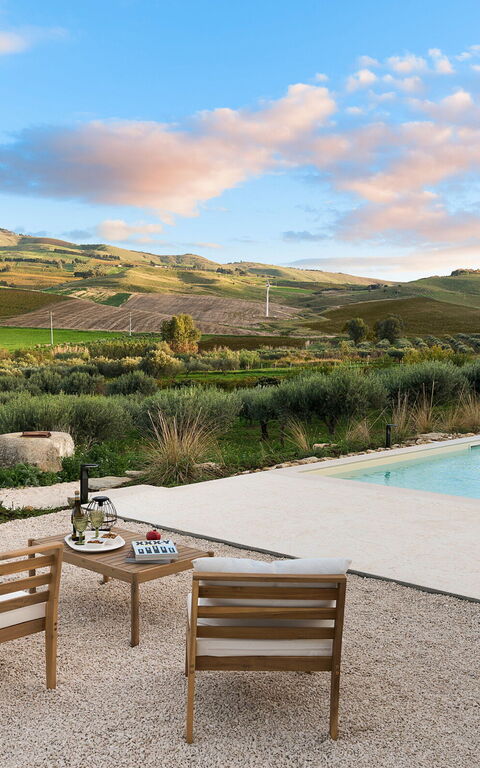 Villa Sike: Exteriör, slå samman, Utomhus, Visningar