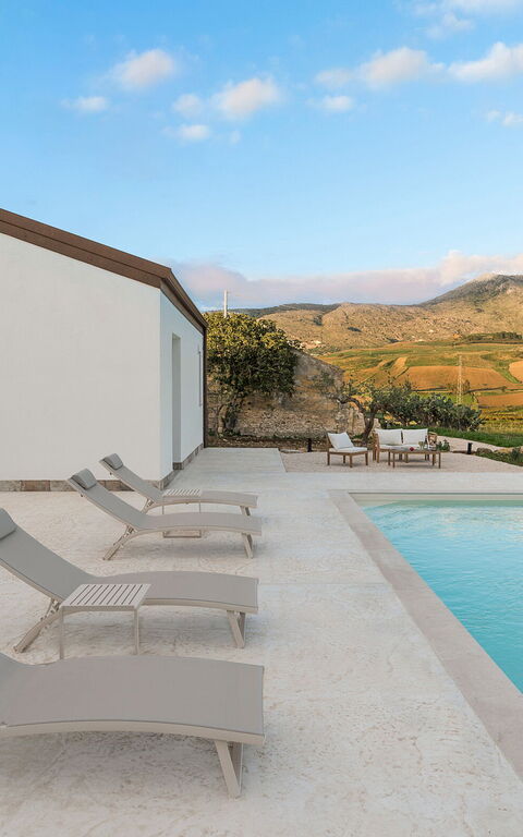 Villa Sike: Exteriör, slå samman, Utomhus, Visningar