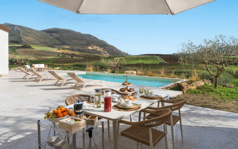 Villa Sike: Balkong / terrass / uteplats, Exteriör, slå samman, Utomhus, Visningar