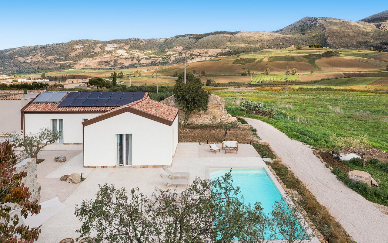 Villa Sike: Exteriör, slå samman, Utomhus, Visningar