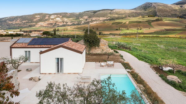 Villa Sike: Exteriör, slå samman, Utomhus, Visningar