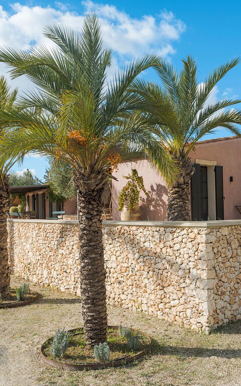 Villa Zigulì: Exteriör, Utomhus