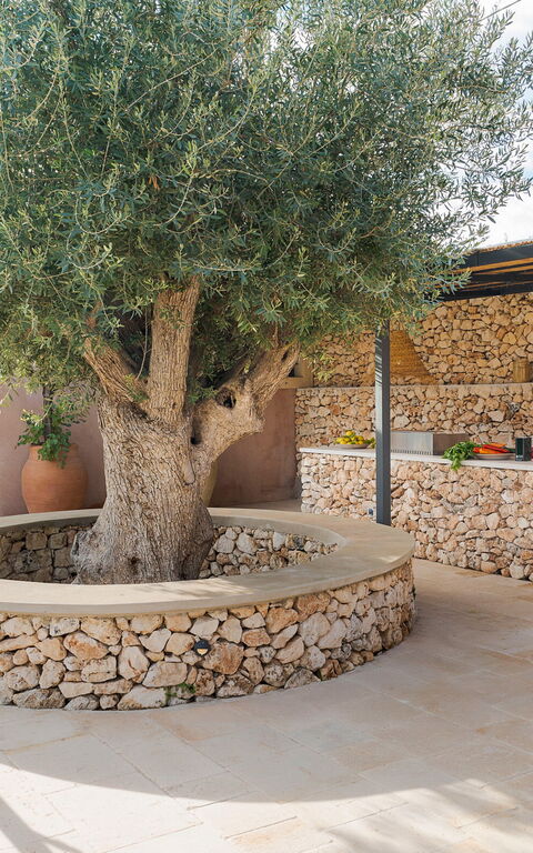 Villa Zigulì: Exteriör, Utomhus