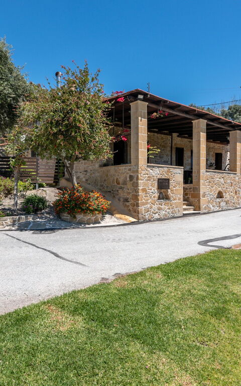 Villa Dimmare: Exteriör, Trädgård, Utomhus