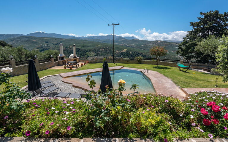 Villa Dimmare: Exteriör, slå samman, Trädgård, Utomhus, Visningar