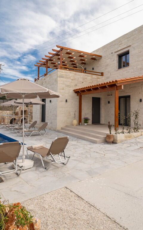 Villa Blini: Exteriör, slå samman, Utomhus