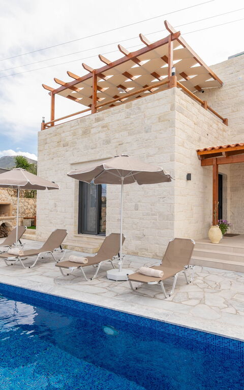 Villa Blini: Exteriör, slå samman, Utomhus