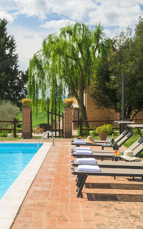 Villa la Contea: Exteriör, slå samman, Utomhus