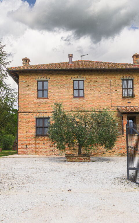 Villa la Contea: Exteriör, Huvudentré, Utomhus