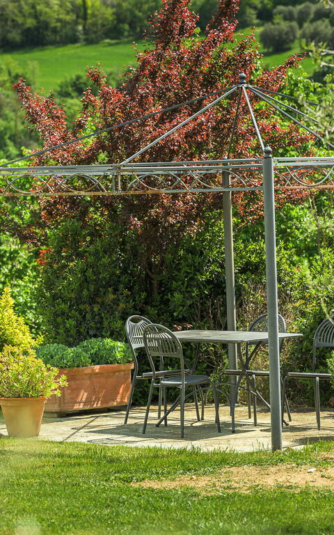 Villa la Contea: Exteriör, Trädgård, Utomhus