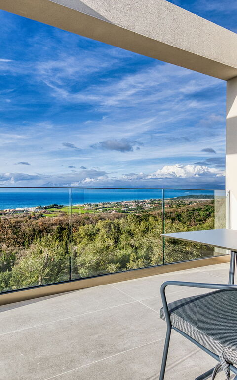 Villa Dominante: Balkong / terrass / uteplats, Exteriör, Utomhus, Visningar