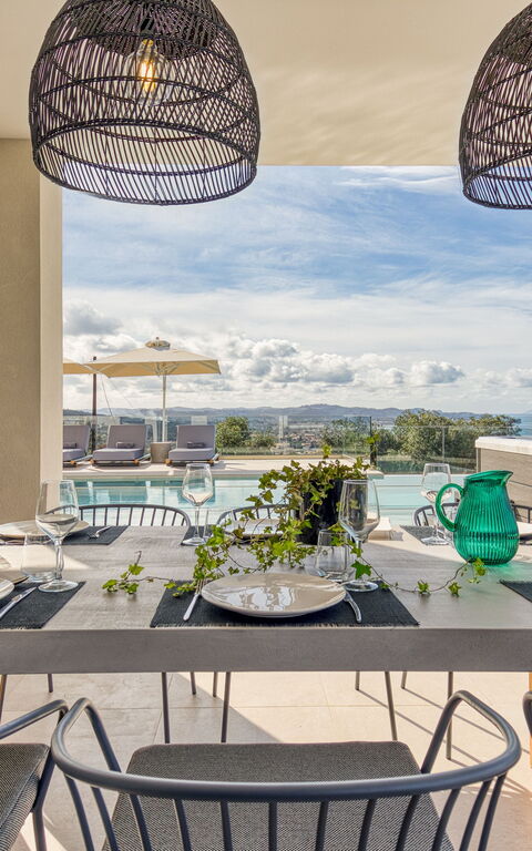 Villa Dominante: Balkong / terrass / uteplats, Exteriör, Utomhus