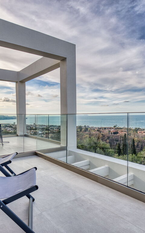 Villa Dominante: Balkong / terrass / uteplats, Exteriör, Utomhus, Visningar