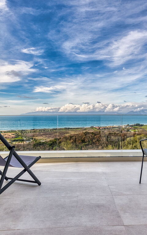 Villa Dominante: Balkong / terrass / uteplats, Exteriör, Utomhus, Visningar