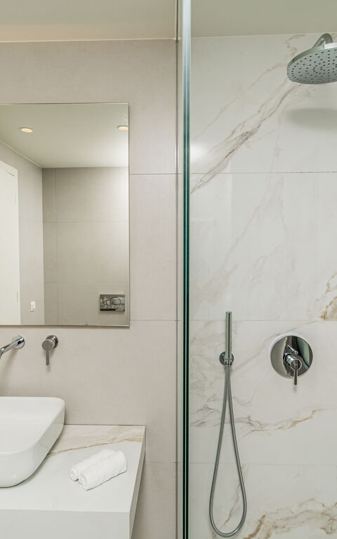 Villa Orientem Bis: Badrum