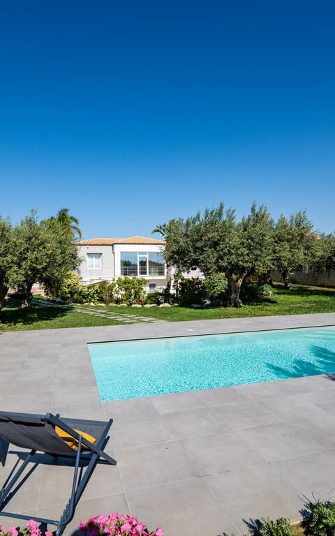 Villa Virginia: Exteriör, slå samman, Utomhus