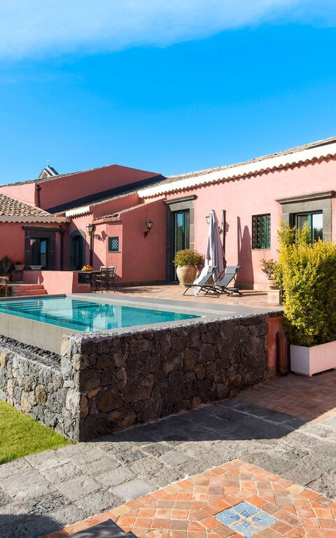 Micanera House: Exteriör, slå samman, Trädgård, Utomhus