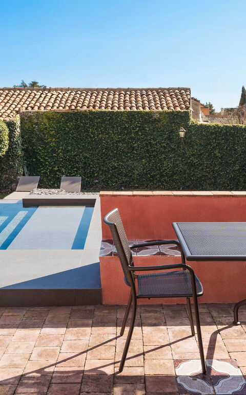 Micanera House: Exteriör, slå samman, Utomhus