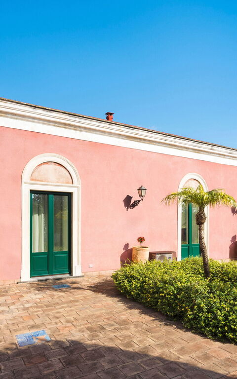 Micanera House: Exteriör, Utomhus