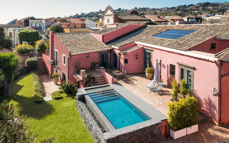 Micanera House: Exteriör, slå samman, Trädgård, Utomhus