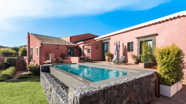 Micanera House: Exteriör, slå samman, Trädgård, Utomhus