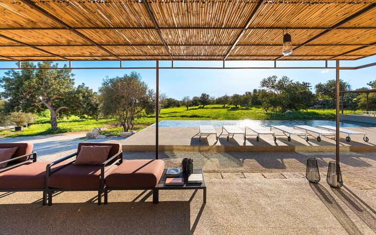 Villa Ninetta: Exteriör, Utomhus, Visningar