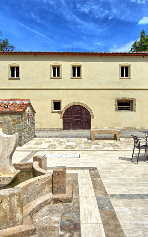 Borgo Ariano: Utomhus