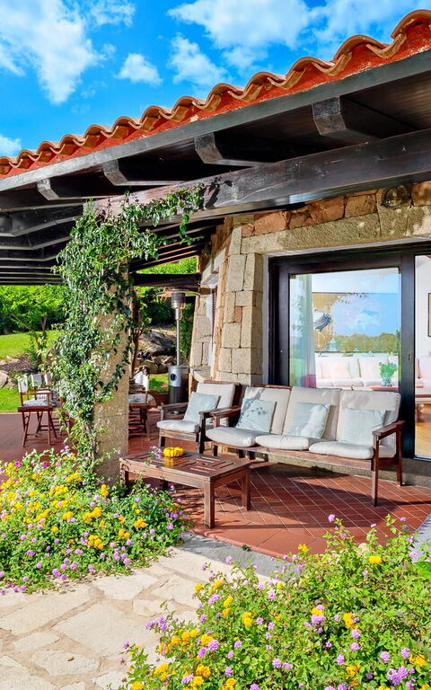 Villa Silenis: Balkong / terrass / uteplats, Exteriör, Trädgård, Utomhus