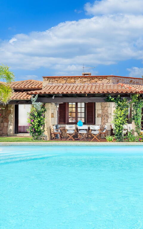 Villa Silenis: Exteriör, slå samman, Utomhus