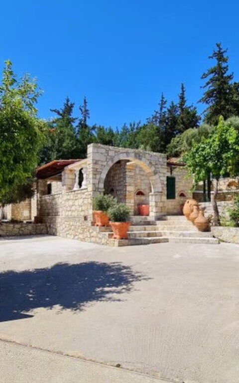 Villa Nikolas: Exteriör