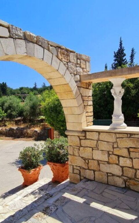 Villa Nikolas: Exteriör