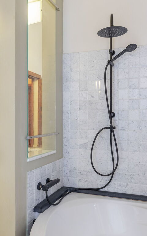 Villa Silvia: Badrum