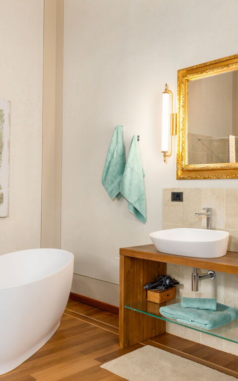 Villa Silvia: Badrum